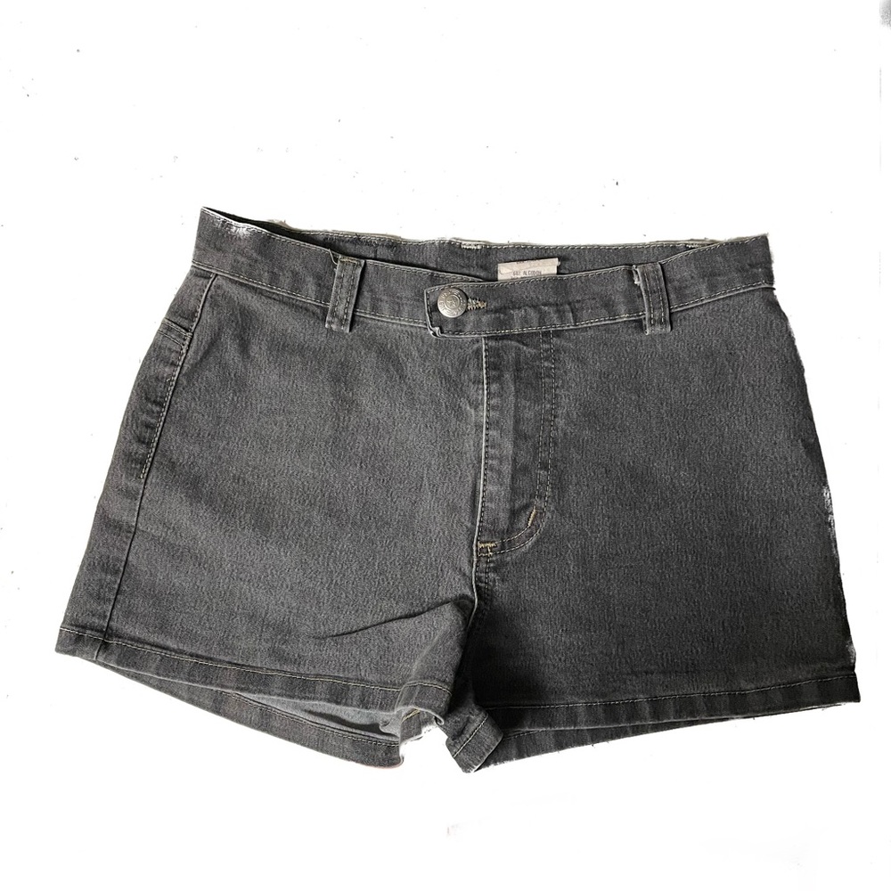 🎊black denim shorts from Miss USA🎊